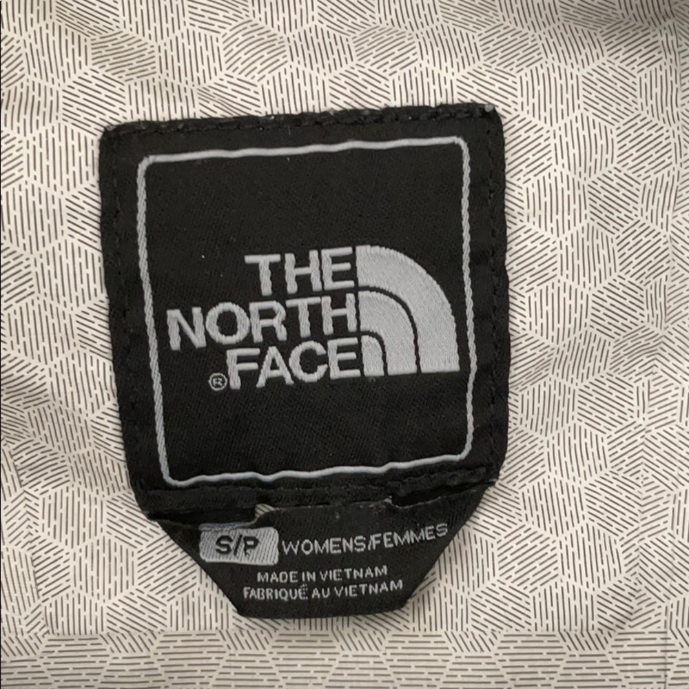 North face women’s rain jacket - Picture 3 of 4